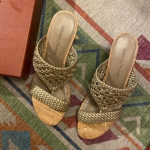 Donald Pliner gold dust sandals size 37 BNIB